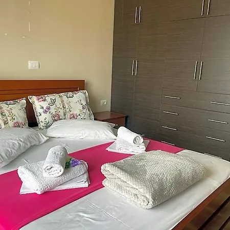 Private Junis 102 Hotel