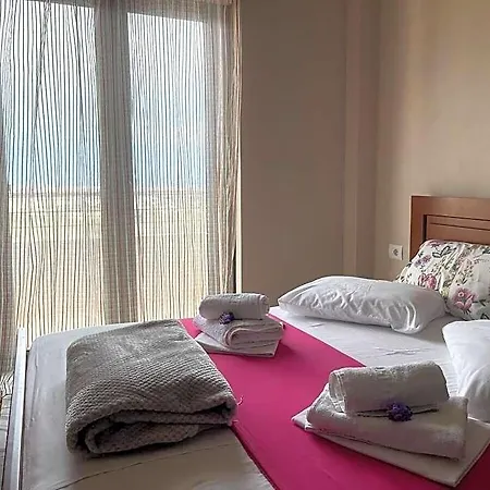 Hotel Private Junis 102 2*