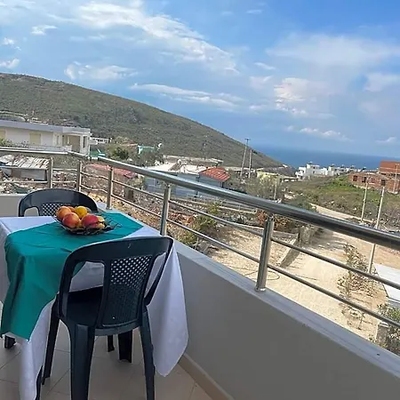 Private Junis 102 Hotel 2*